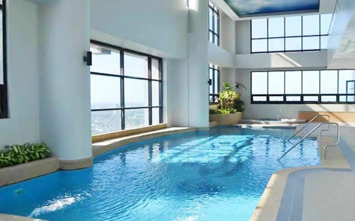 Family Staycation With Pool Manila Zewnętrze zdjęcie