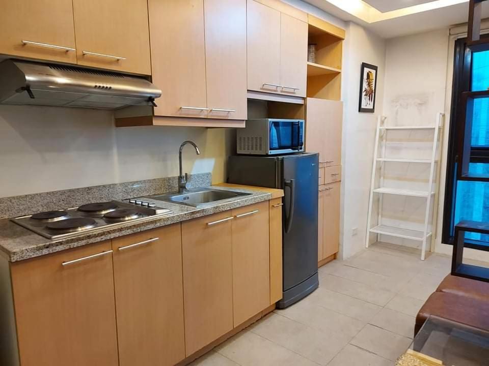 Family Staycation With Pool Manila Zewnętrze zdjęcie